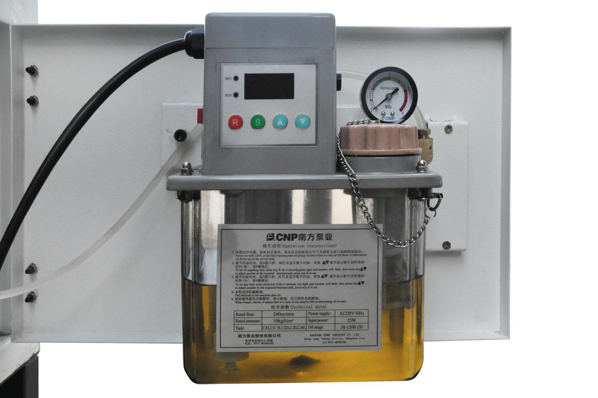 Компактный фрезерный обрабатывающий центр с ЧПУ JVM-360LS CNC с поворотным столом 125 мм